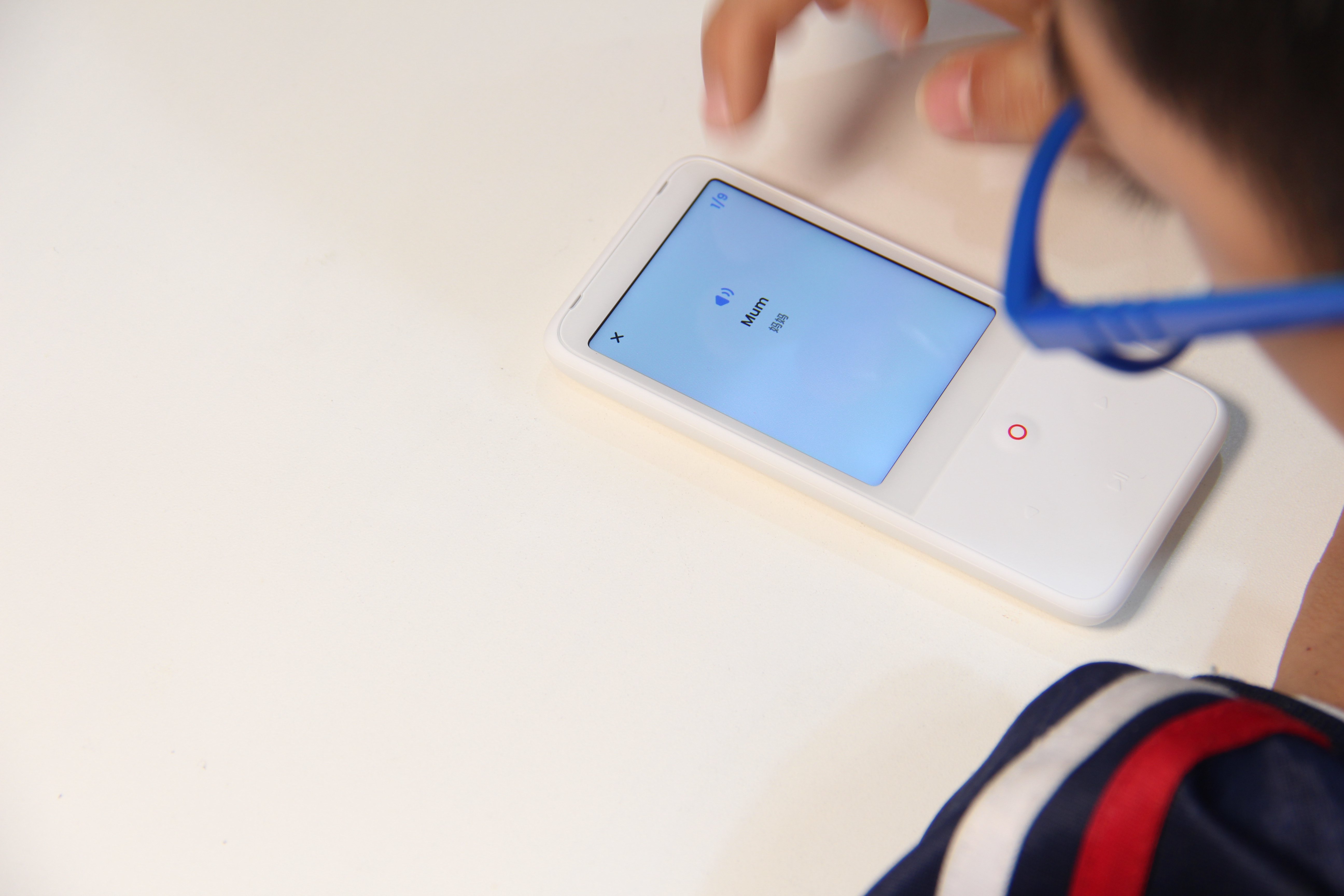 有道听力宝16g和128g哪个性价比高,有道听力宝标准版和升级版