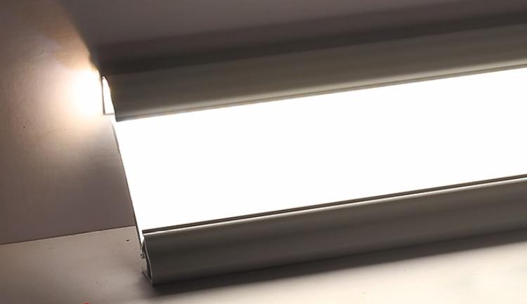 发光顶角线装修白天效果图,装修灯具不要主灯