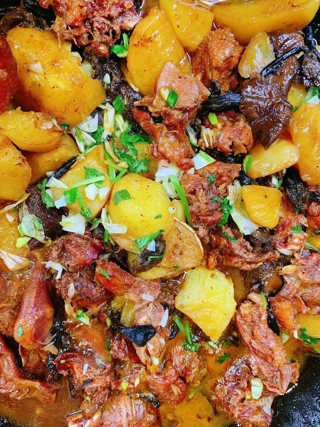 东北纯正灶台铁锅,正宗东北柴火铁锅