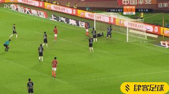 恒大中前场利器:严鼎皓看到了15接班人的影子,加油小伙子