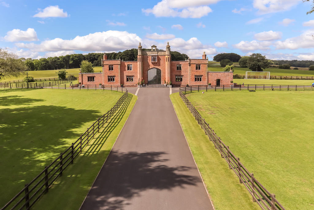 这些千奇百怪的房子,这些户型奇葩的房子居然还挺抢手