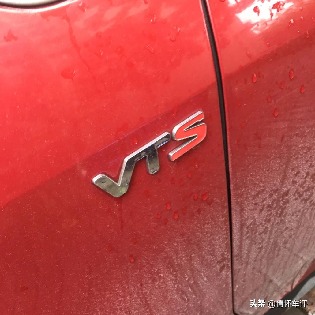 雪铁龙世嘉2.0手动挡的优缺点,雪铁龙世嘉两厢手动2.0优缺点