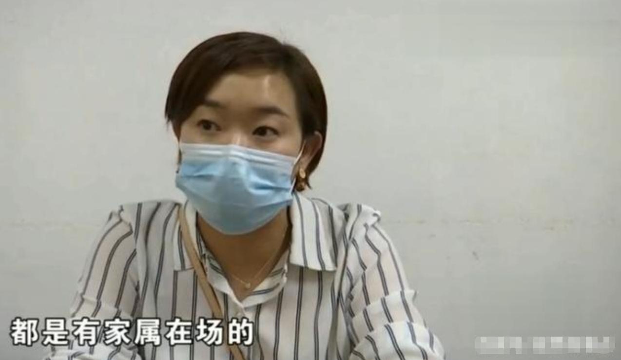 肛瘘伤口换纱布咋还越来越痛,男士肛瘘手术后小便出点血