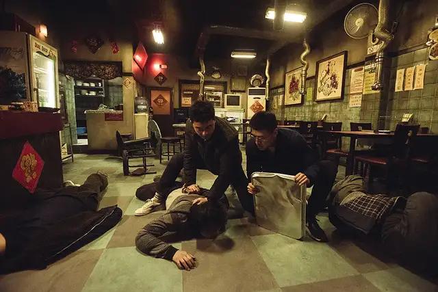 韩国电影真敢曝光，深夜出行的单身女孩，让我看得后背发凉