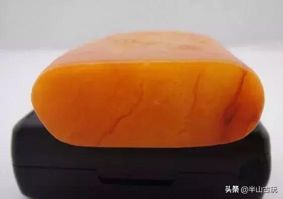 真品田黄及田黄冻石图片大全,田黄石的鉴别与挑选方法