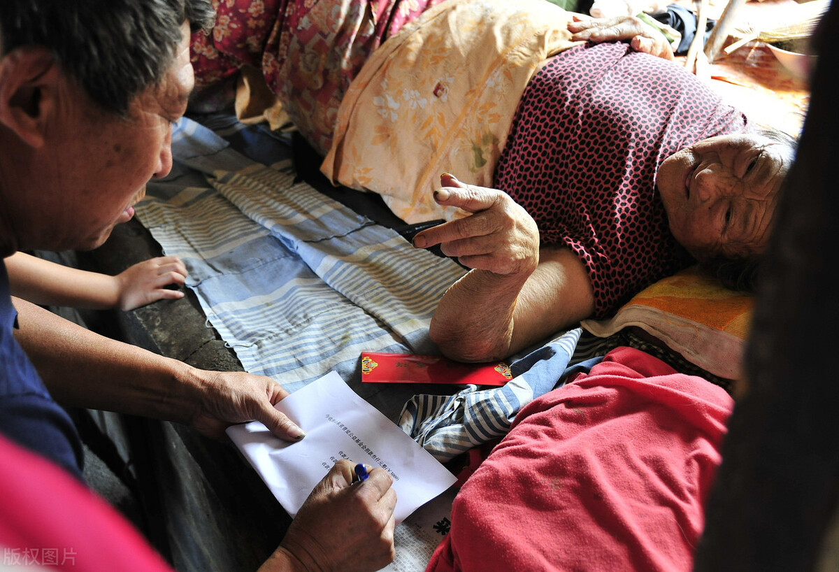 家人代签拆迁补偿协议书有效吗,签了搬迁补偿协议是否可以起诉