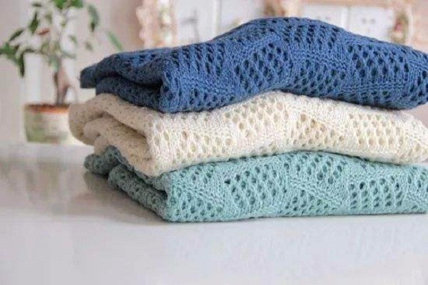 防止长款毛衣变形正确的晾晒方法,手工织的毛衣怎么洗不缩水