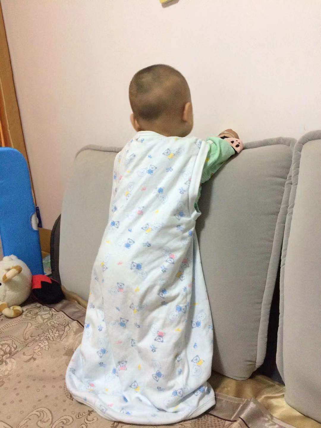 不同年龄挑选宝宝睡袋的正确方法,成都的冬天儿童穿多厚的睡袋