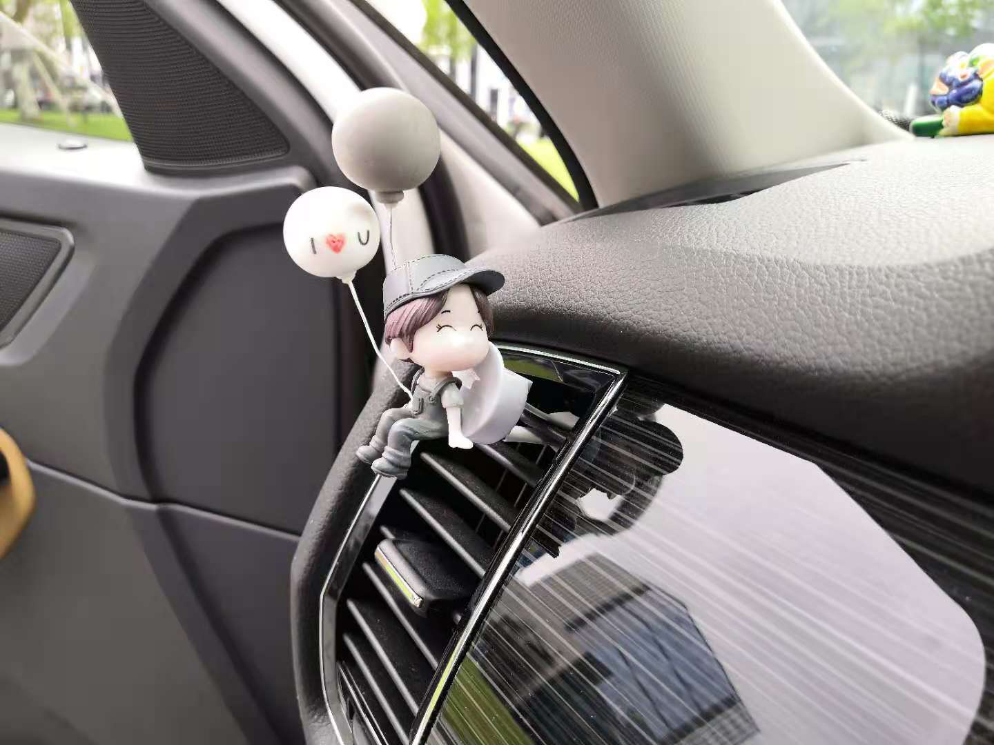 柯迪亚克gt主机拆装,柯迪亚克gt内饰改装效果图