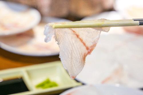 1块钱撸四盘！薄如蝉翼的蝴蝶鱼片，让你一口鲜掉眉毛！