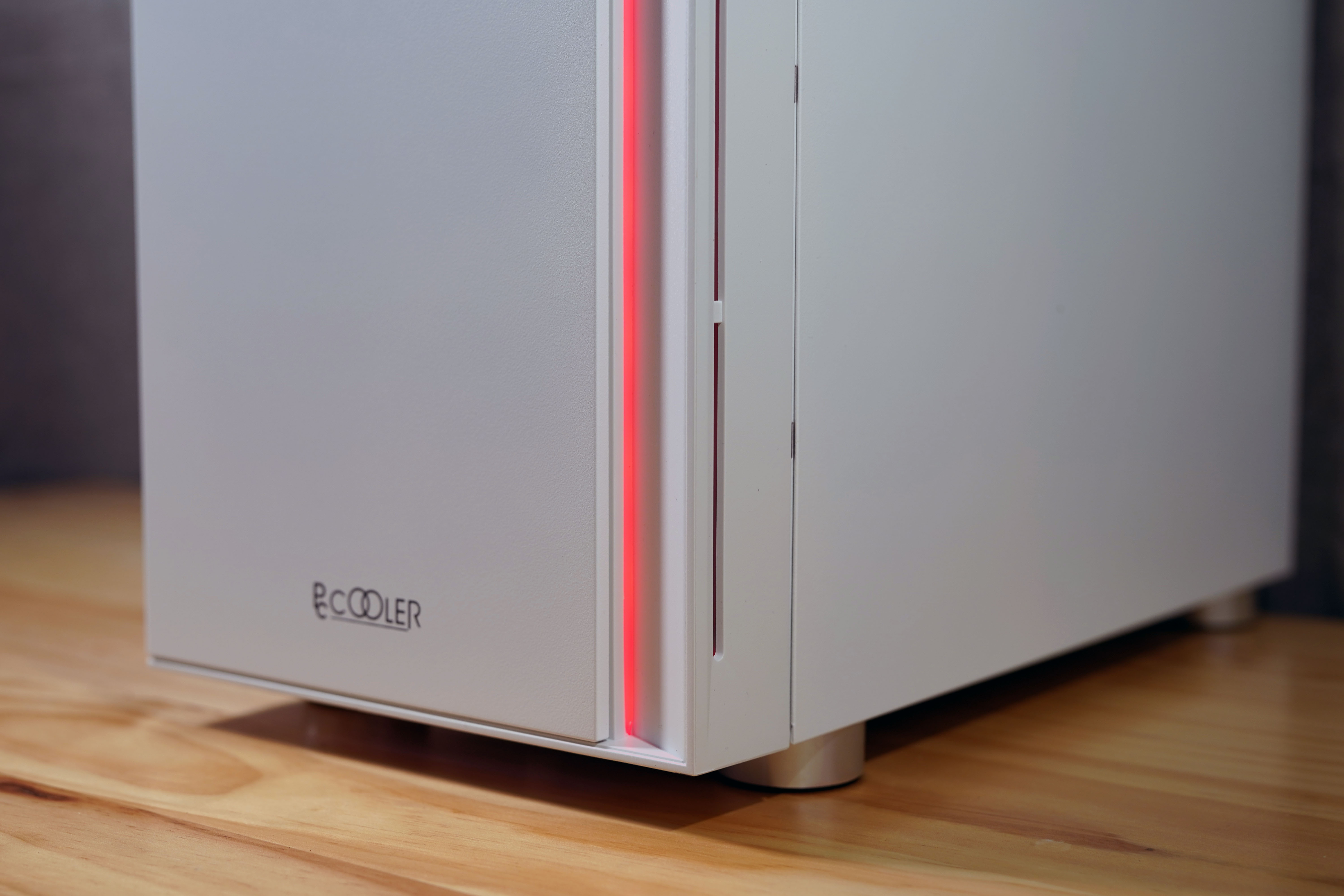 超频三白色光域机箱散热怎么样,超频3光愈2机箱测评