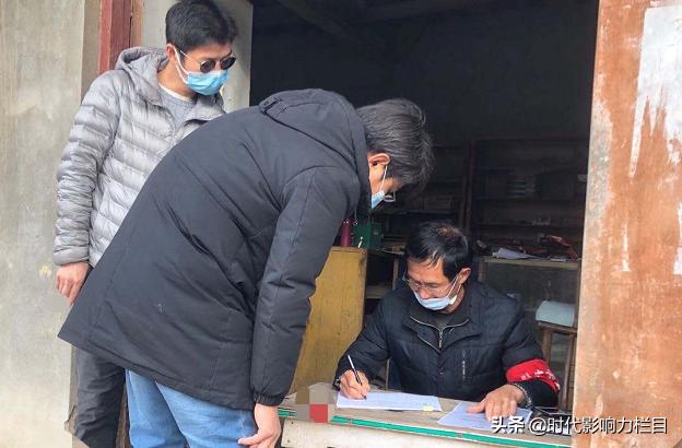 抗击疫情警察父子兵,硬核家庭祖孙三代抗疫齐上阵