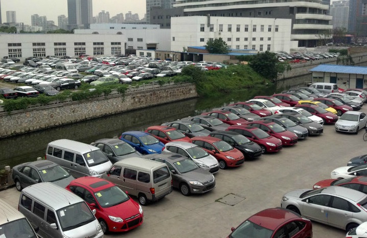 到4s店买车新手须知 (汽贸店买车常识)