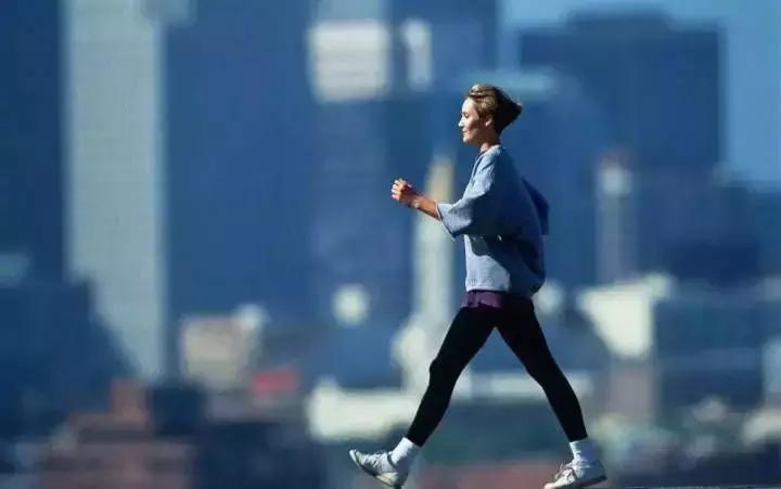 一跑步心率就160但心脏没有不舒服,跑步突然心脏隐隐作痛怎么回事