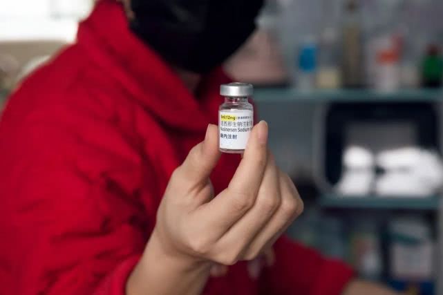 10年前救了一个小孩的命,100万救一个孩子