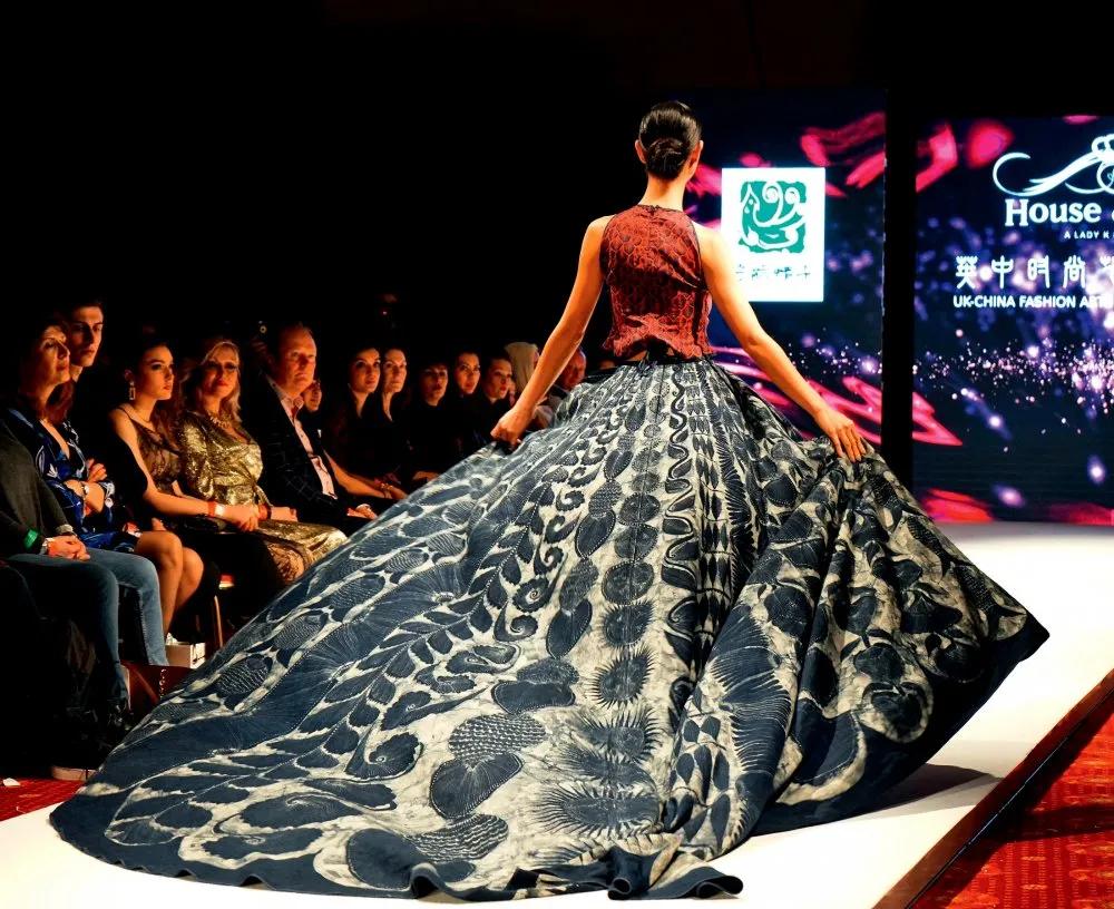 苗族版的维纳斯,苗族维纳斯