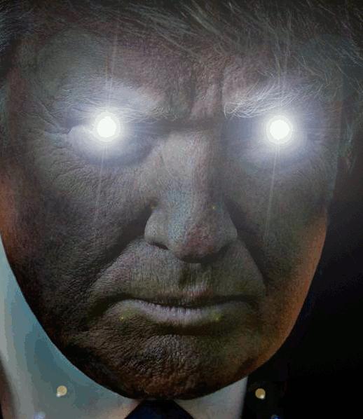 为什么老特的眼袋是白色的？