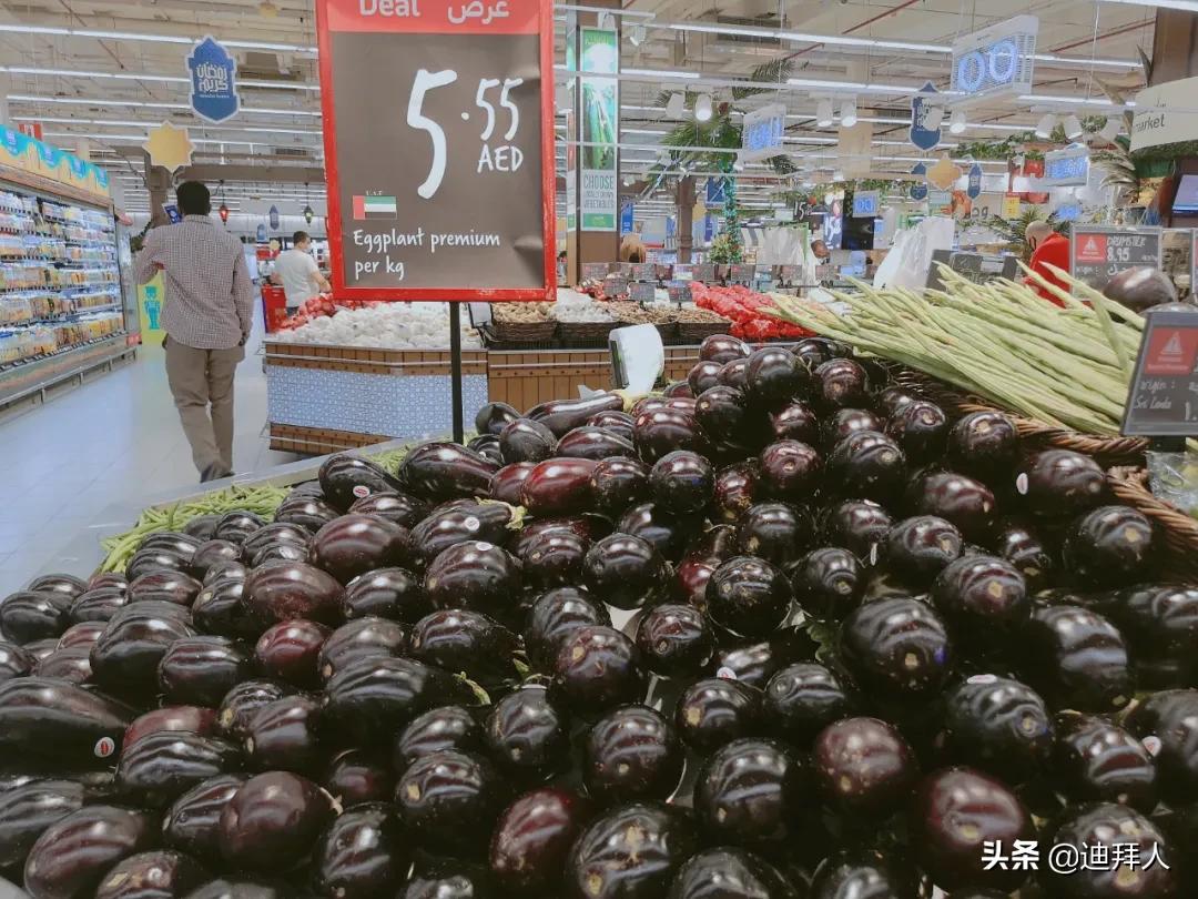 迪拜的物价多少钱一平方,迪拜顶级商场购物实拍