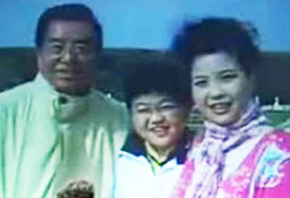 李双江与儿子李贺的关系,李双江儿子李贺是做什么事的