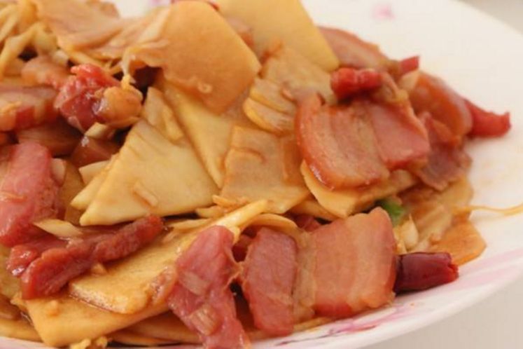 各地的腊肉做法,东莞晒腊肉10斤肉配方多少盐