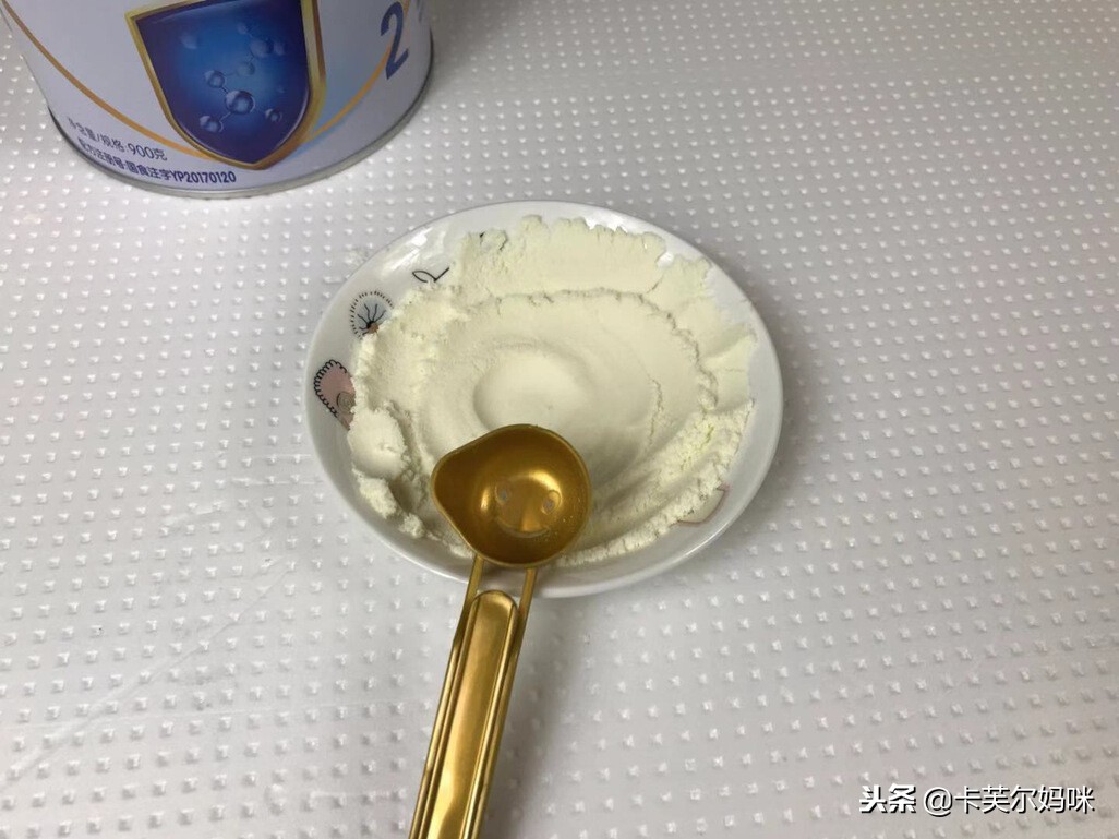 伊利金领冠珍护2段奶粉测评，你会为宝宝选择国产奶粉吗？