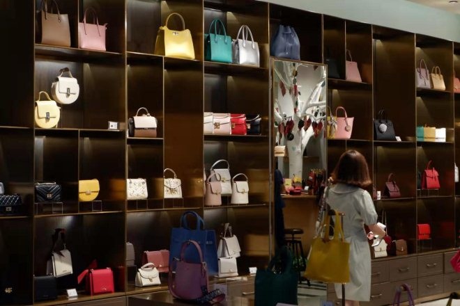 皮具箱包全年开店计划,箱包行业难不难做