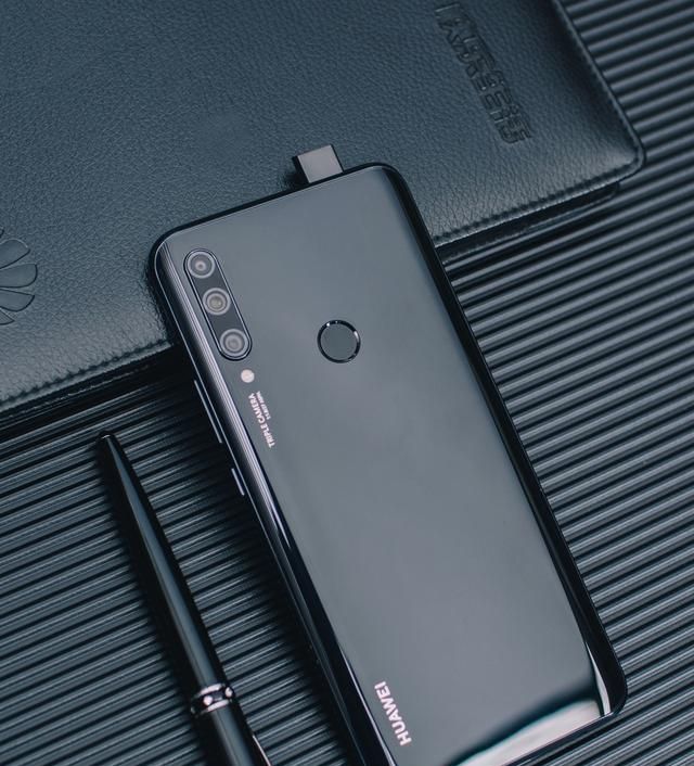 iphone各款手机推荐,老年人选择哪一款苹果手机好