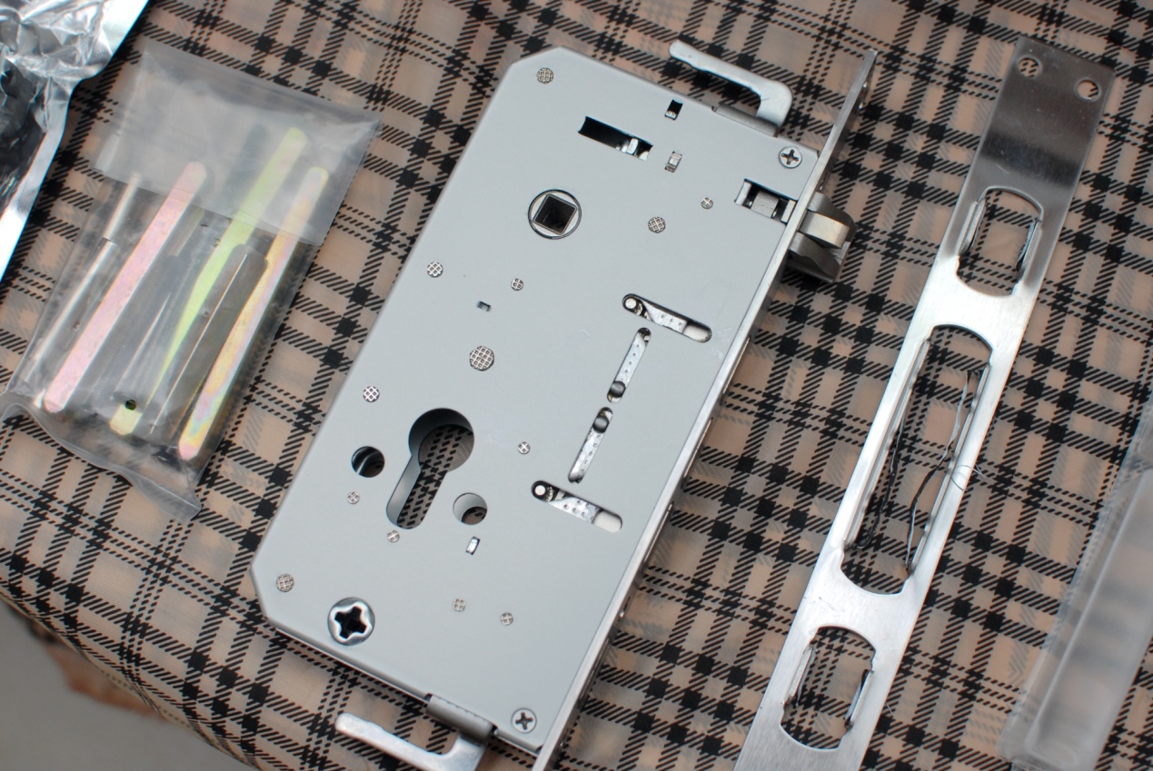 让每一次回家都变得轻松愉悦：小益智能指纹锁E206体验