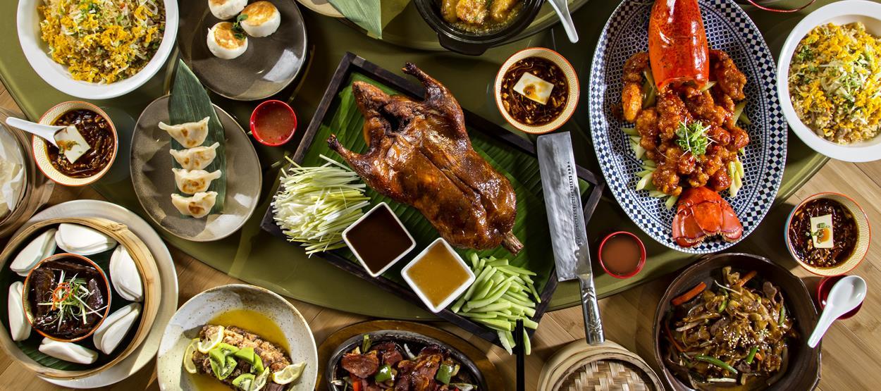 过年美食丰富一家人团圆,全家团圆过大年美味佳肴很丰盛