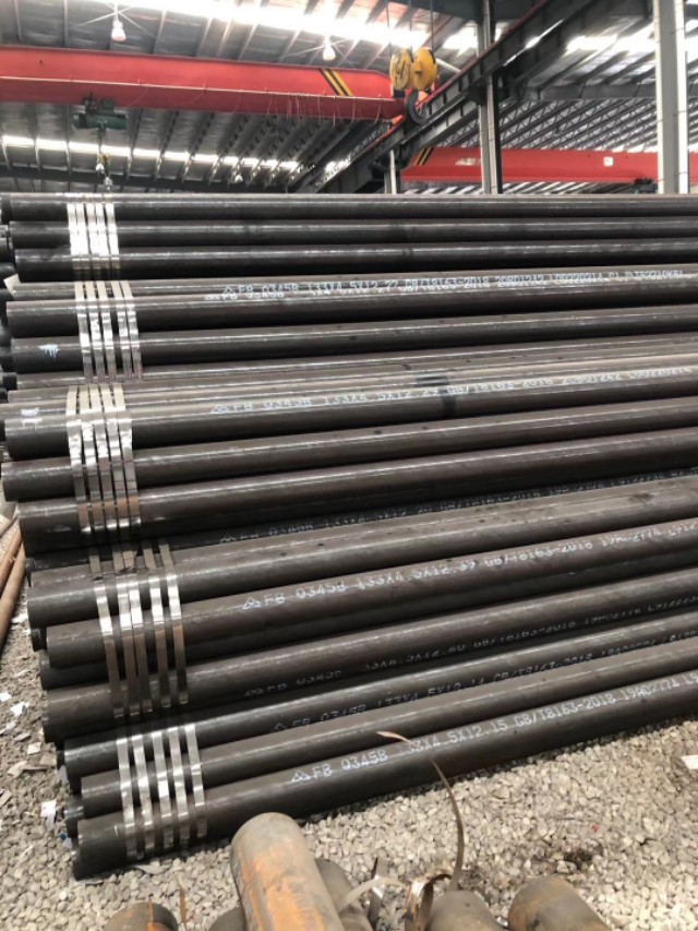 生产精密钢管大口径厚壁无缝钢管,合金管厚壁大口径无缝钢管