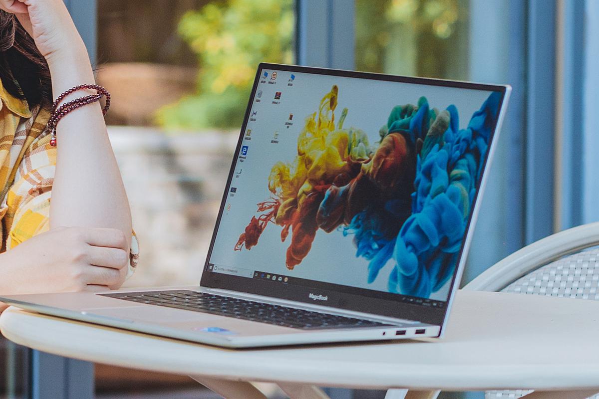 荣耀16.1寸笔记本有多大,荣耀16.1寸笔记本入门