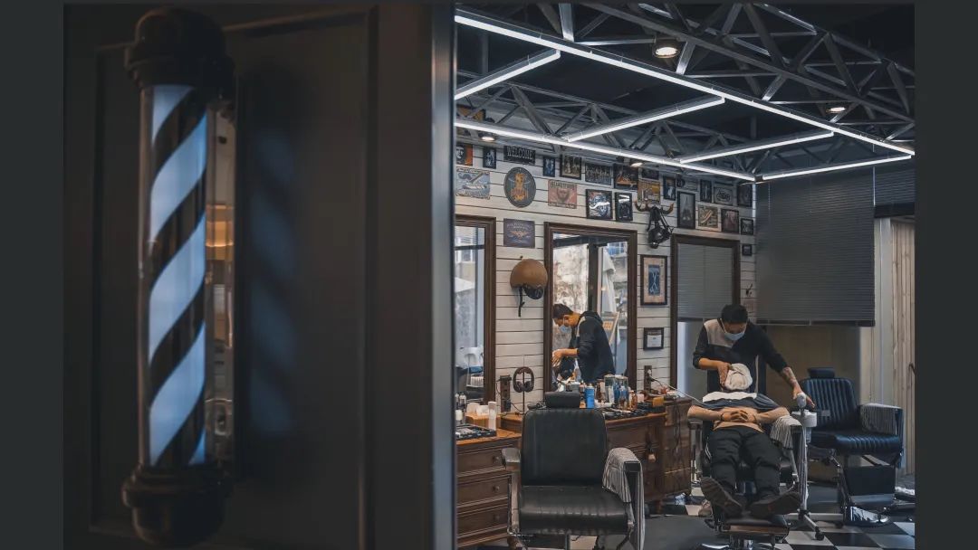 牛年扭蛋机、5折买明星同款、年味美食买一赠一，新春焕新颜