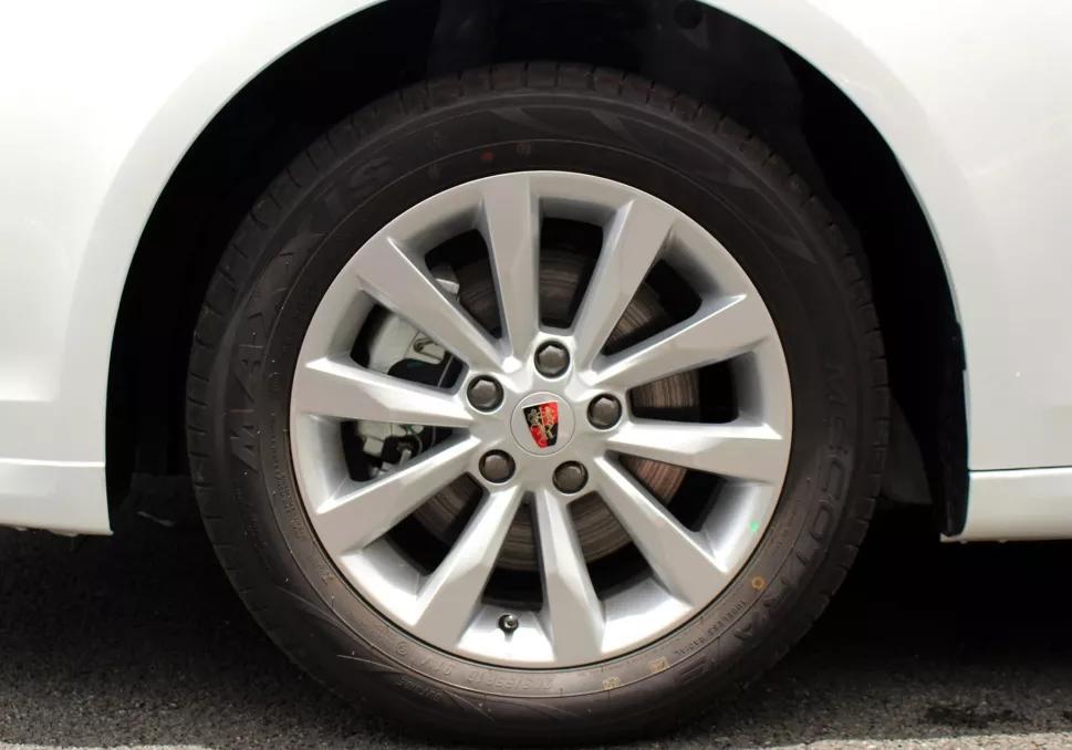 二手荣威i6混动车值得买吗,车主说荣威纯电动