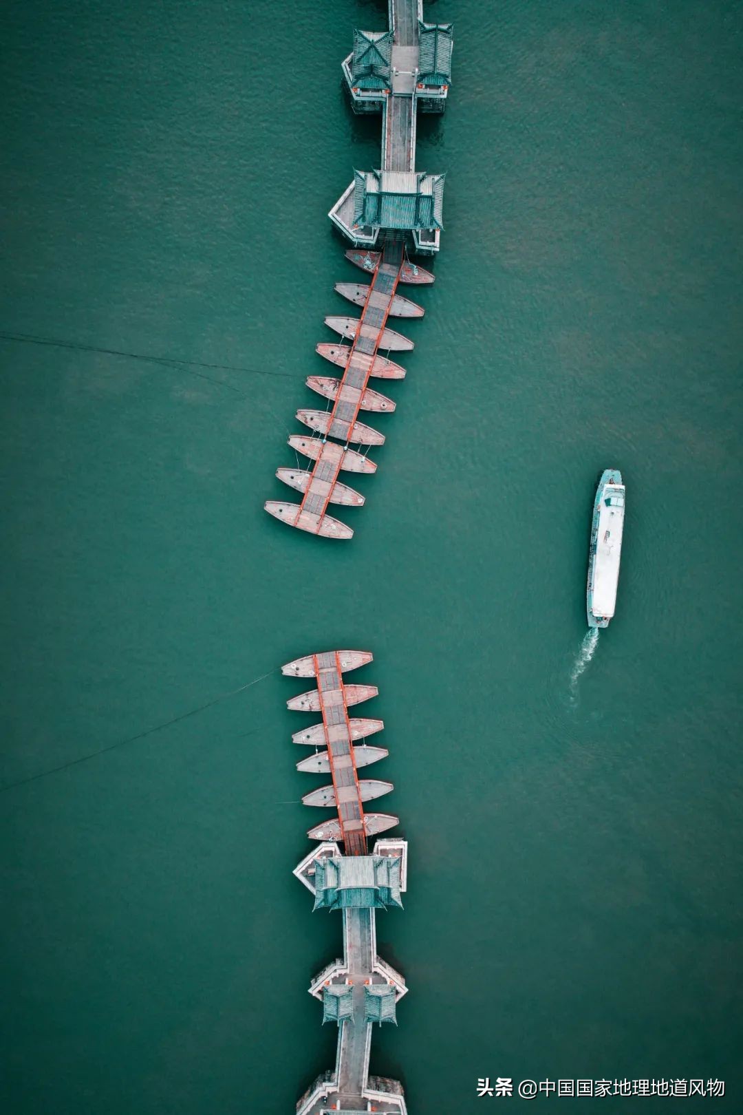 广东潮州为什么叫中国瓷都,广东潮州菜好吃吗