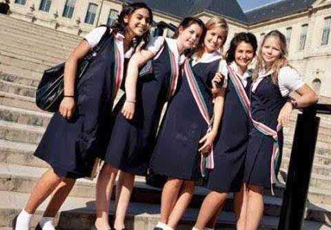 各国的校服哪个最好看,各国校服对比你觉得哪国的最好看