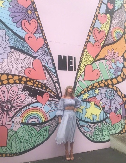 霉霉taylorswift新专辑销量,霉霉taylorswift2010年巡演