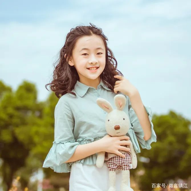 争做美德少年学习身边榜样,争做文明优秀小朋友