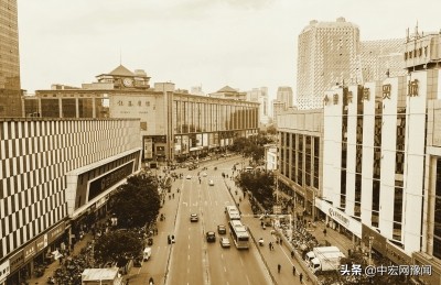 从三足鼎立到四方竞逐,郑州服装批发市场的发展历程