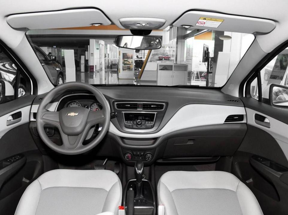 雪佛兰乐风rv适合代步么,18年雪佛兰乐风rv1.5l自动二手车