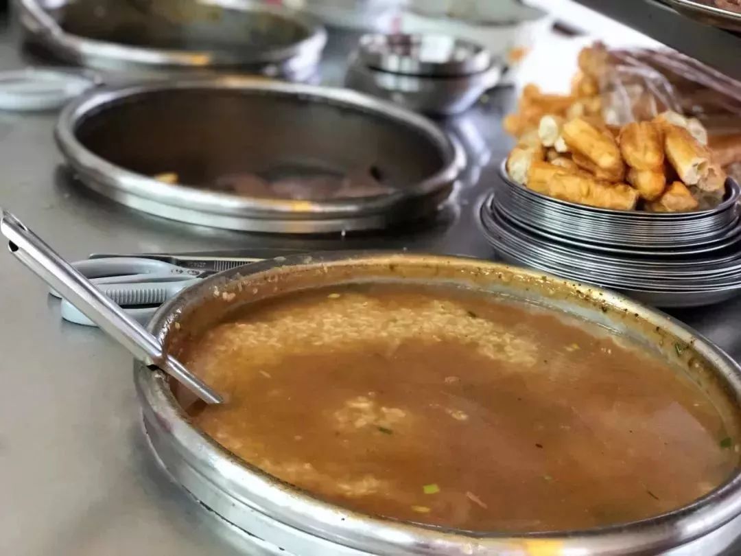 没事千万别去八市！厦门90后姑娘冒雨带着两百块来这里，结果...