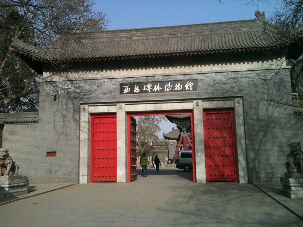 这座博物馆有尊老君像,传说相貌取自一位名人,背后还有曲折故事