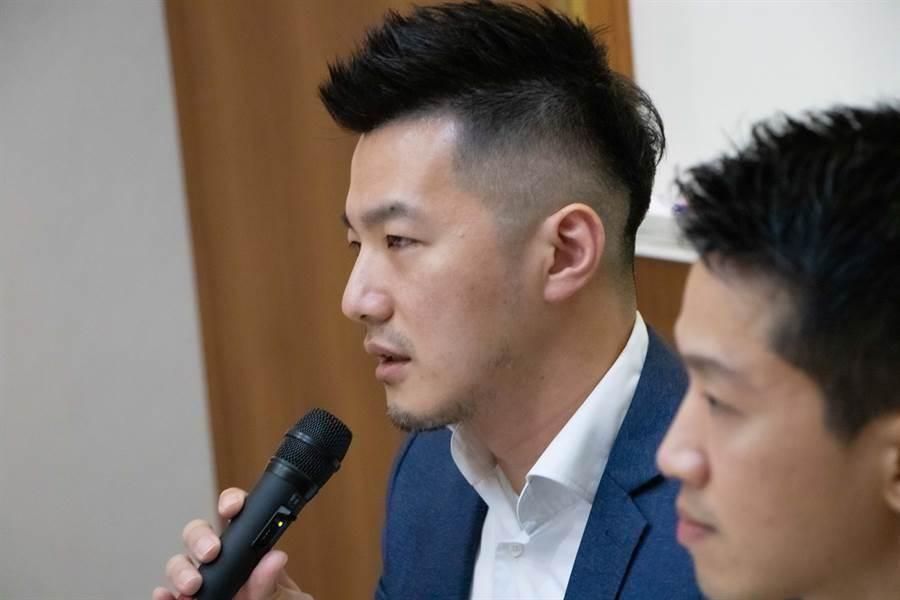 两岸轻语：*独台**教授笑陆生吃毒奶粉，专家愤怒：是病态社会？