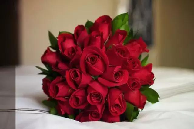 为你集齐了代表爱情的葡萄酒，2019要爱得长长久久