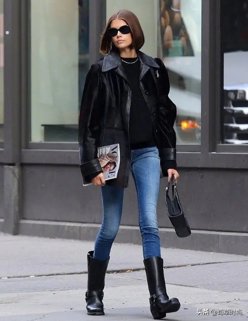 妈妈，我想要机车皮衣！要，要两件！妈妈真好，谢谢妈妈