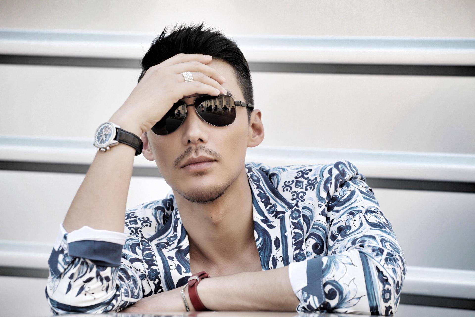 飞利浦电动剃须刀s2306使用方法,飞科剃须刀fs903和飞利浦s2302