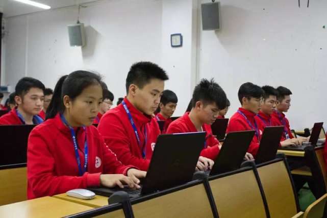 高职好还是中职好一点,高职好还是技校好