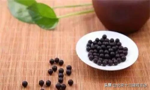 阴阳两虚吃六味地黄丸和右归丸,六味地黄胶囊配什么补阴阳两亏