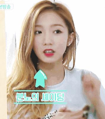 欧阳娜娜杨超越谁更美,杨超越和欧阳娜娜为啥长得一样