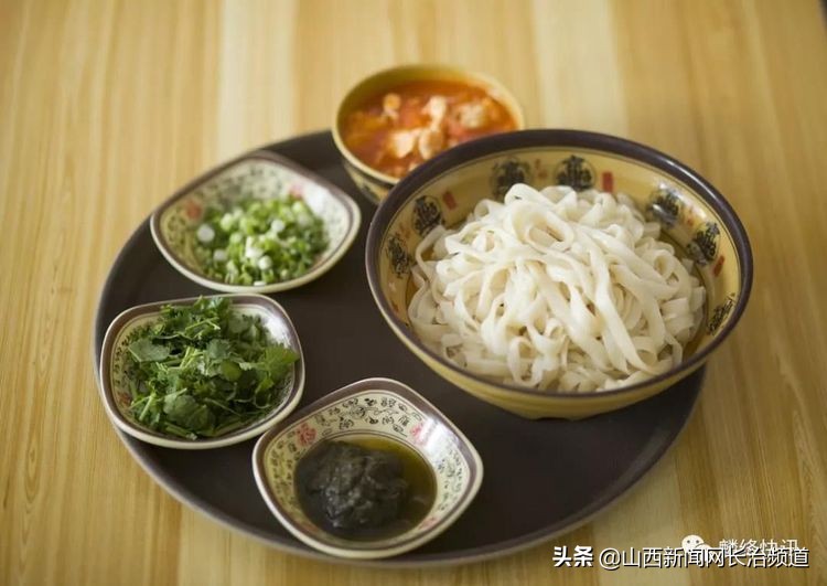 “我们身边的二青会”系列报道之五：看精彩赛事品屯留美食