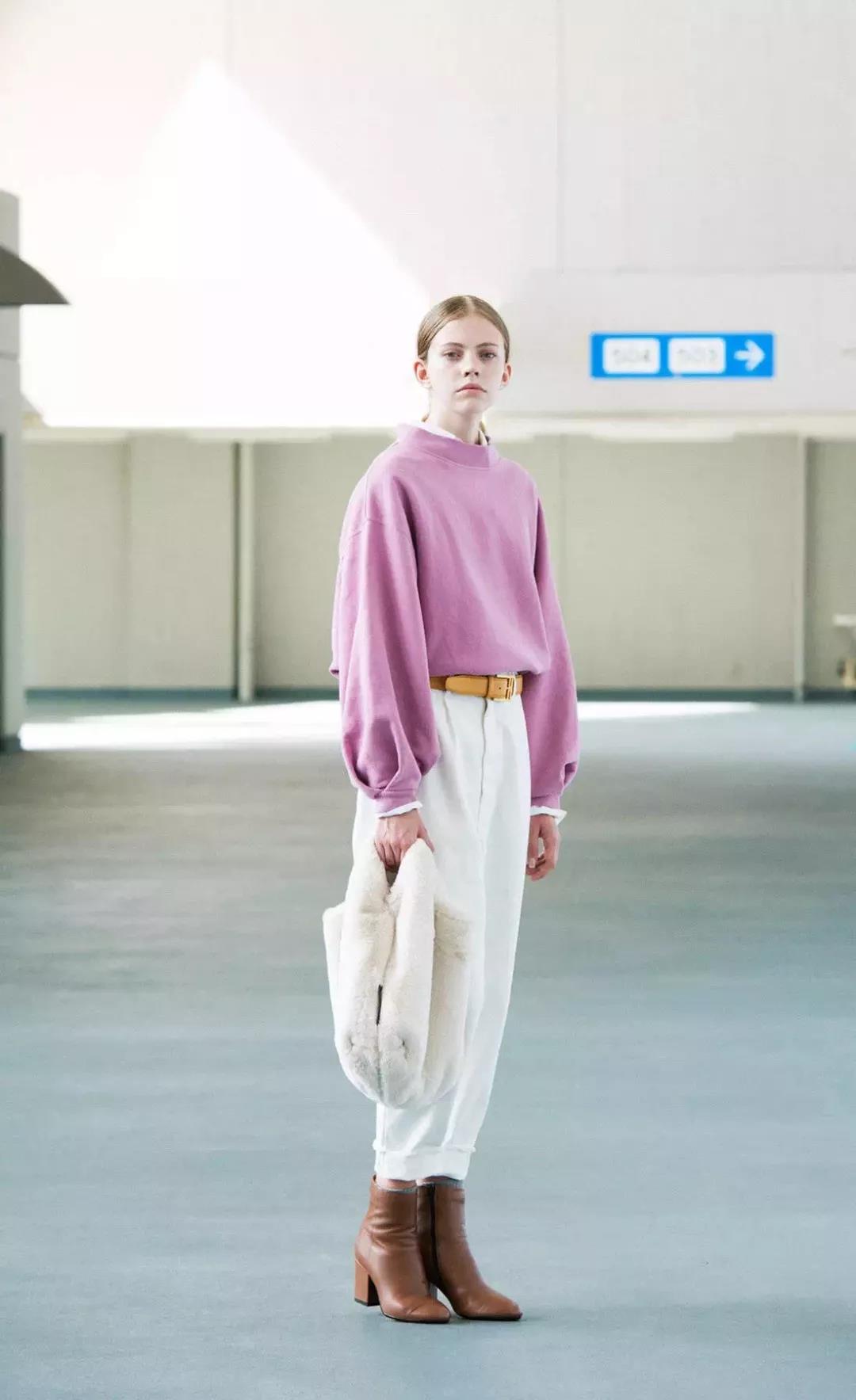 夏天奶奶裤搭配什么款式的上衣,奶奶裤穿大一码还是穿正码好看